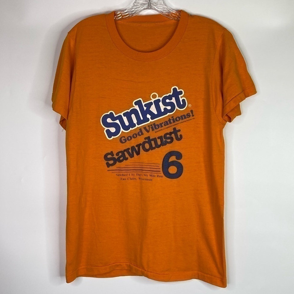 Vintage Eau Claire, WI Sawdust City Days 6 Mile Run Sunkist Tshirt 80s Medium